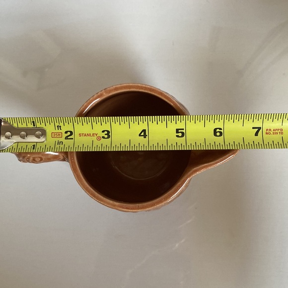 Vintage McCoy Water Lily Lotus Pitcher Peachy Brown with fish handle & lily pads - Picture 7 of 11